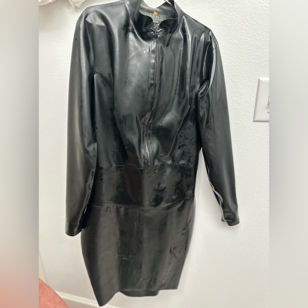 Bodycon latex long sleeve mini dress